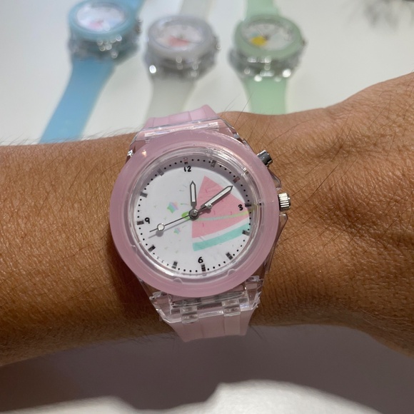 Kids Flash Luminous Quartz Wristwatches - Picture 7 of 11